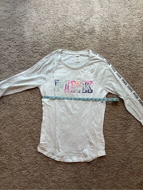 PINK Victoria's Secret White 3/4 -Sleeve Logo Tee size S